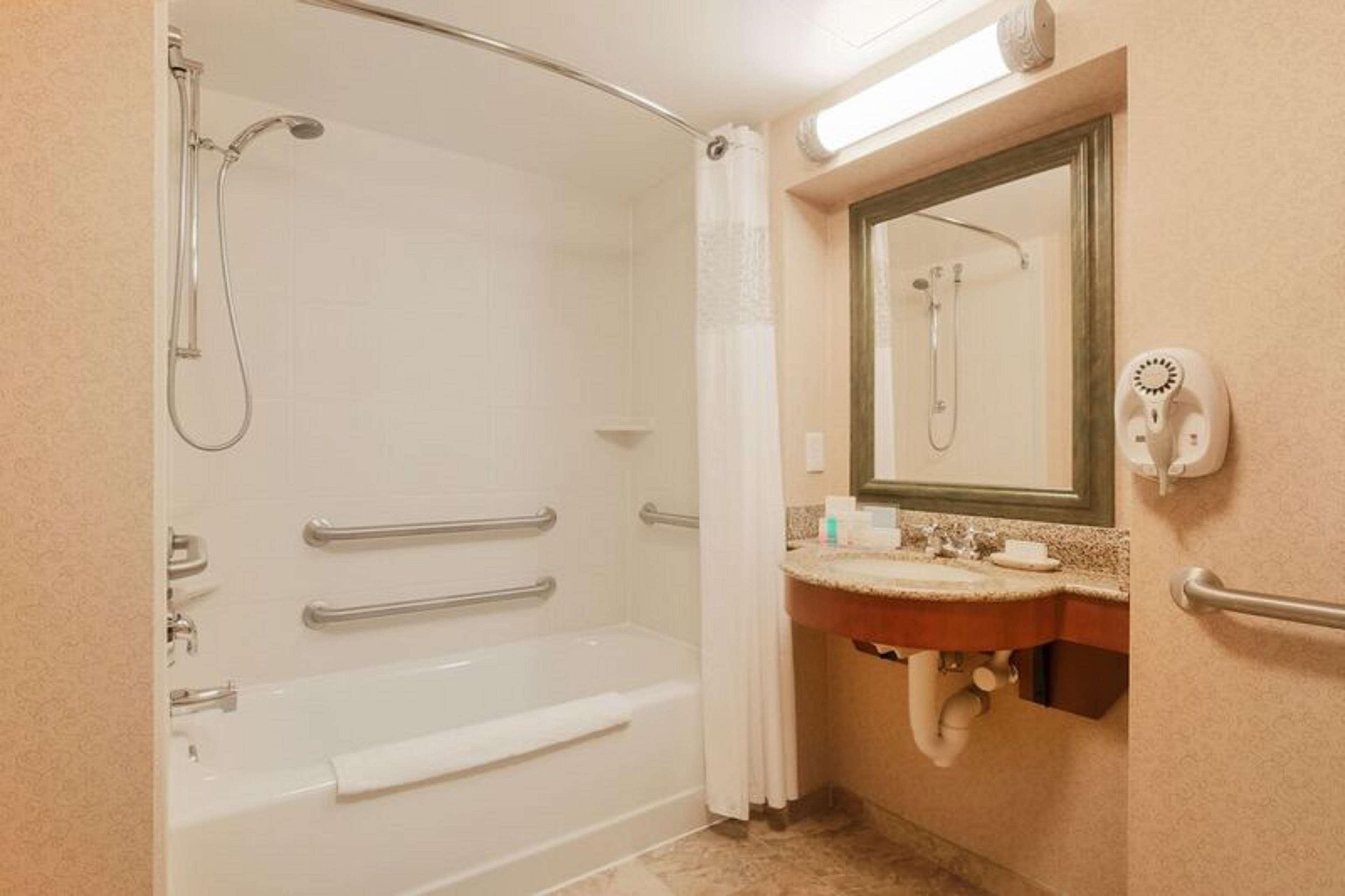 Hampton Inn & Suites Poughkeepsie Spackenkill Dış mekan fotoğraf