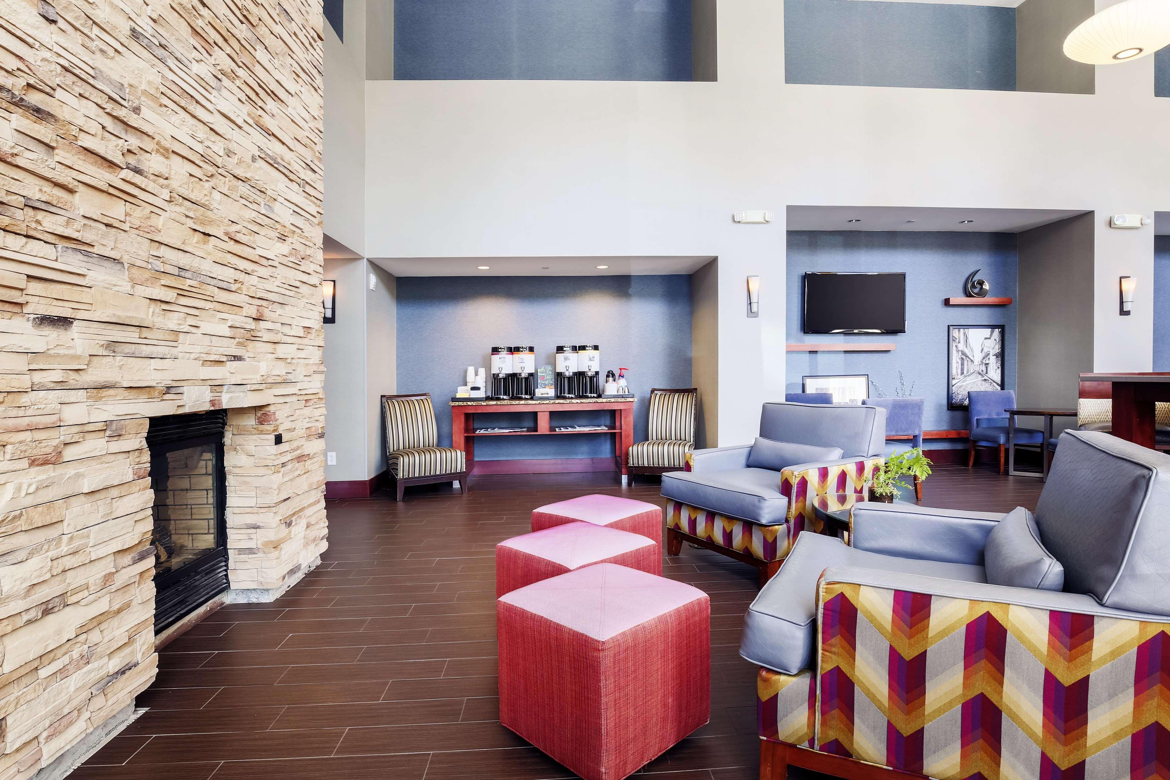 Hampton Inn & Suites Poughkeepsie Spackenkill Dış mekan fotoğraf