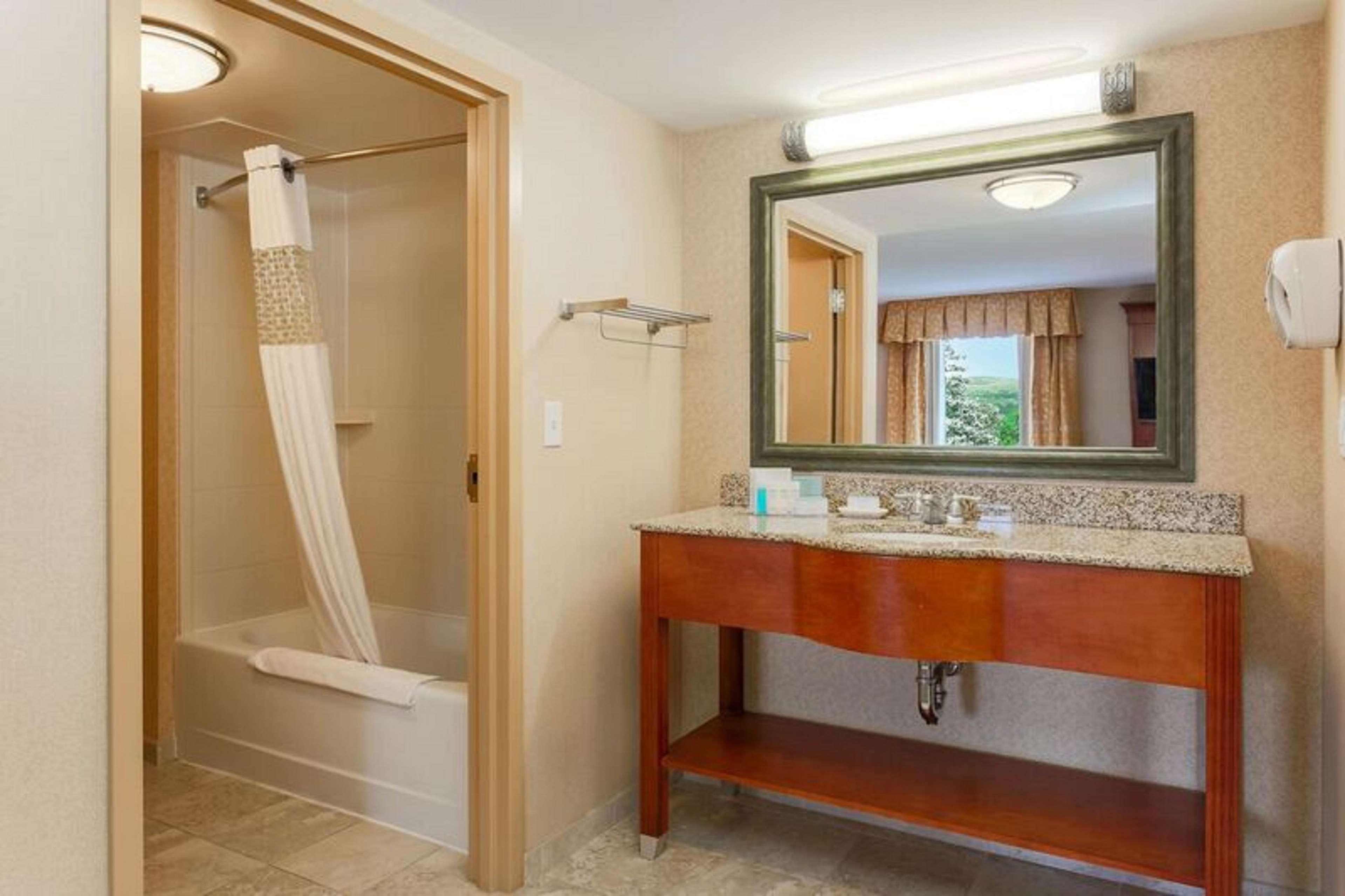 Hampton Inn & Suites Poughkeepsie Spackenkill Dış mekan fotoğraf