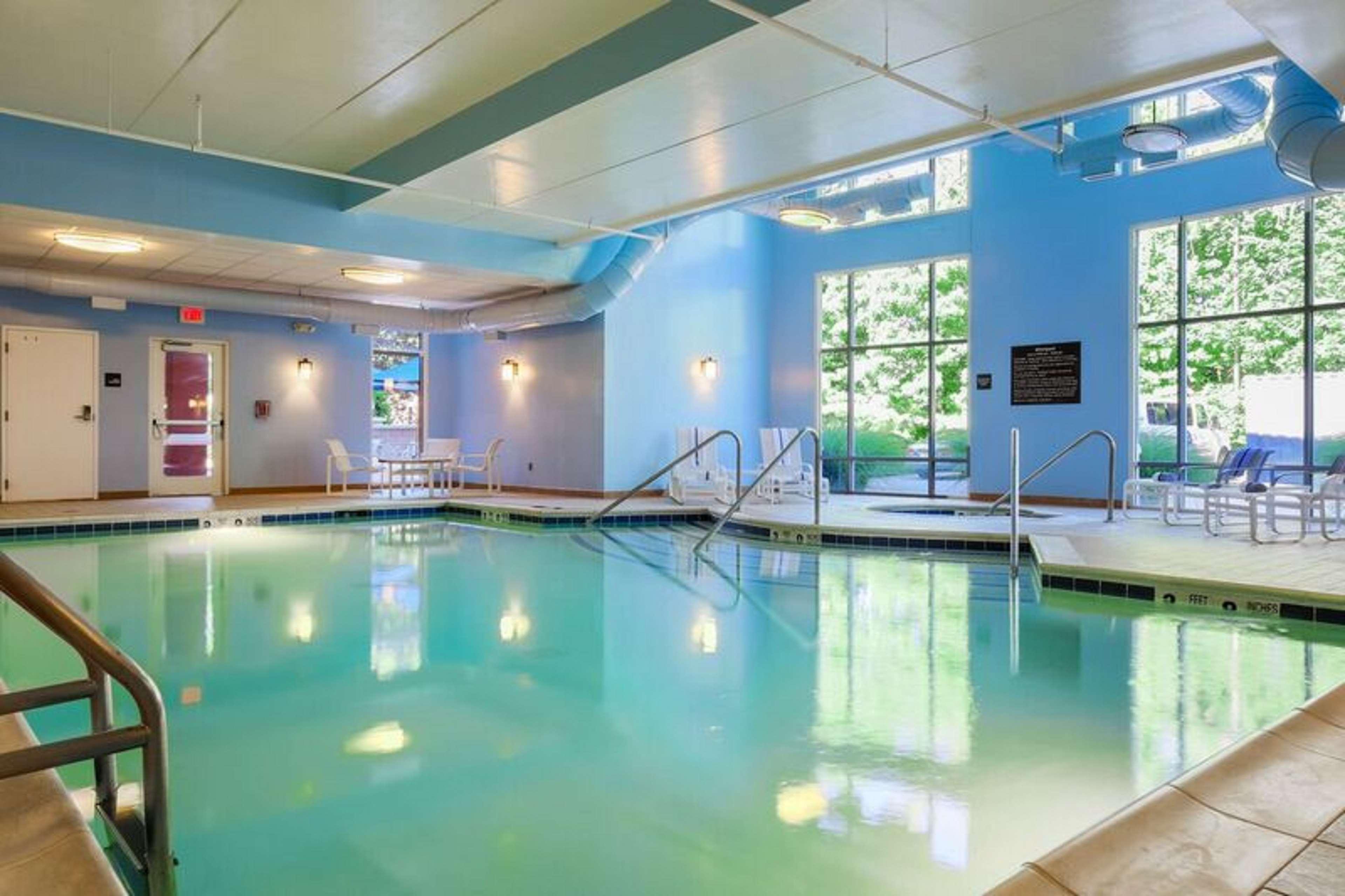 Hampton Inn & Suites Poughkeepsie Spackenkill Dış mekan fotoğraf