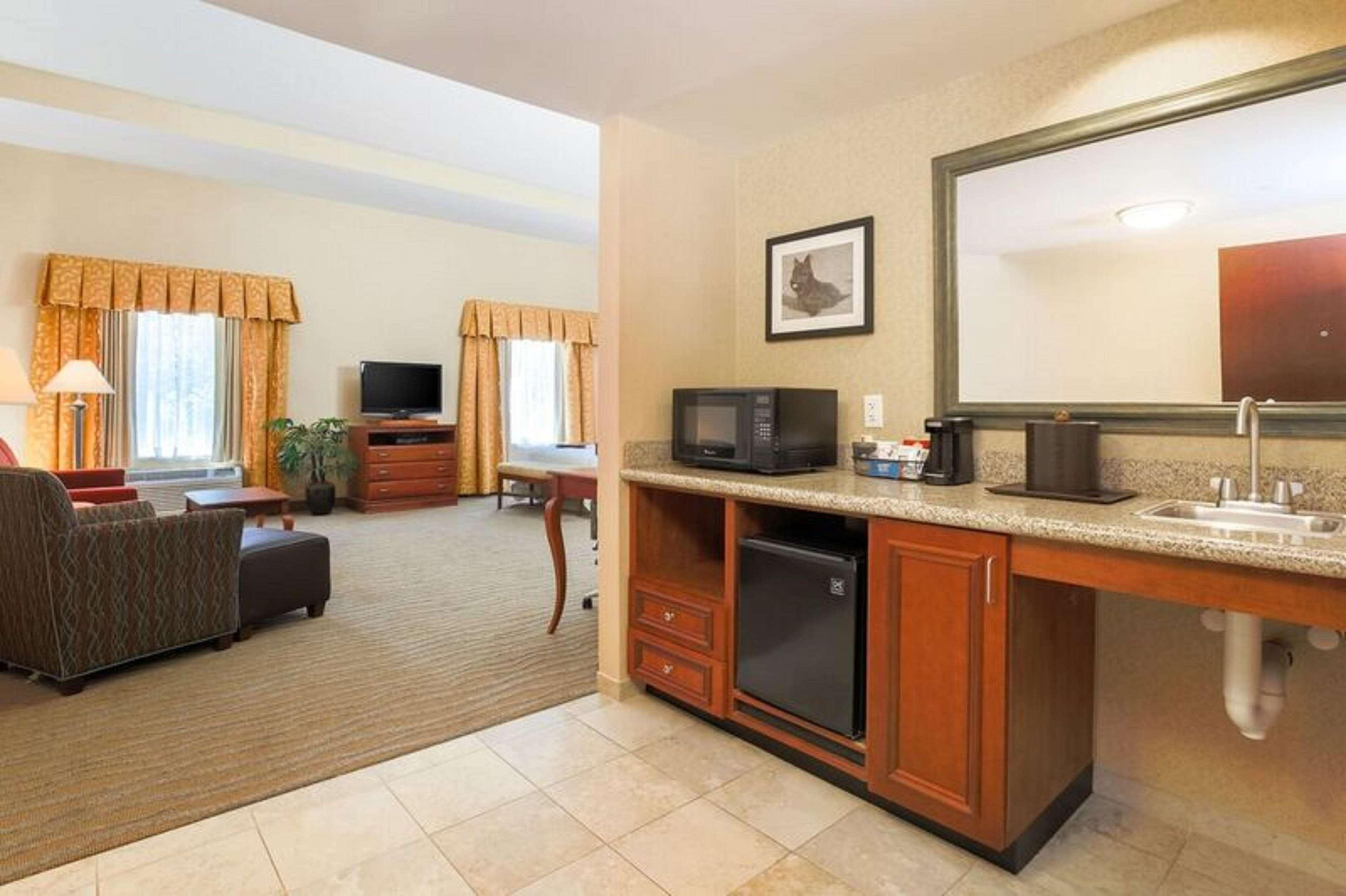 Hampton Inn & Suites Poughkeepsie Spackenkill Dış mekan fotoğraf