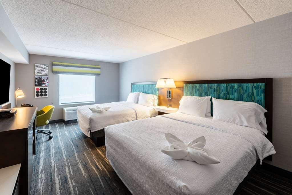 Hampton Inn & Suites Poughkeepsie Spackenkill Oda fotoğraf