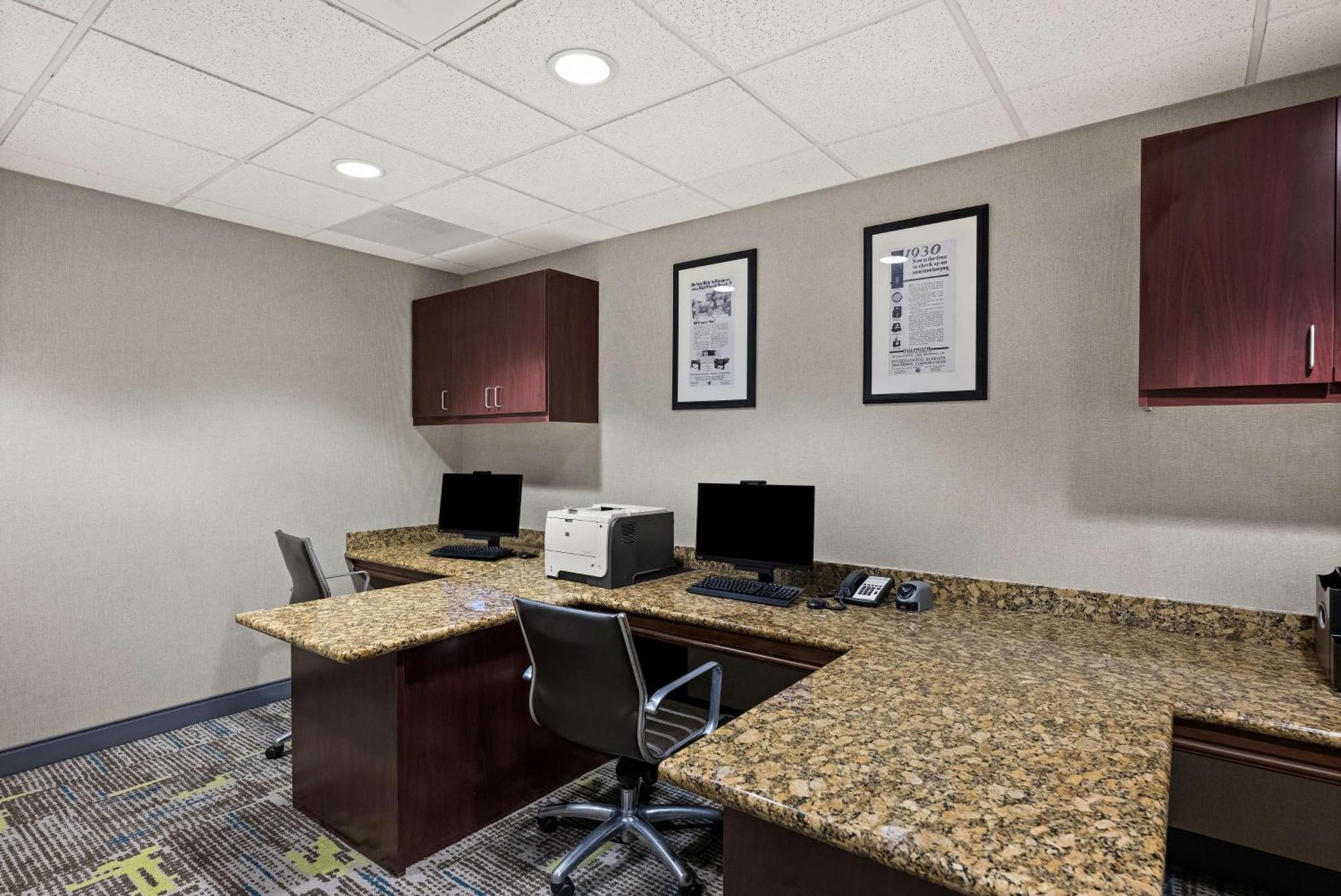 Hampton Inn & Suites Poughkeepsie Spackenkill Dış mekan fotoğraf