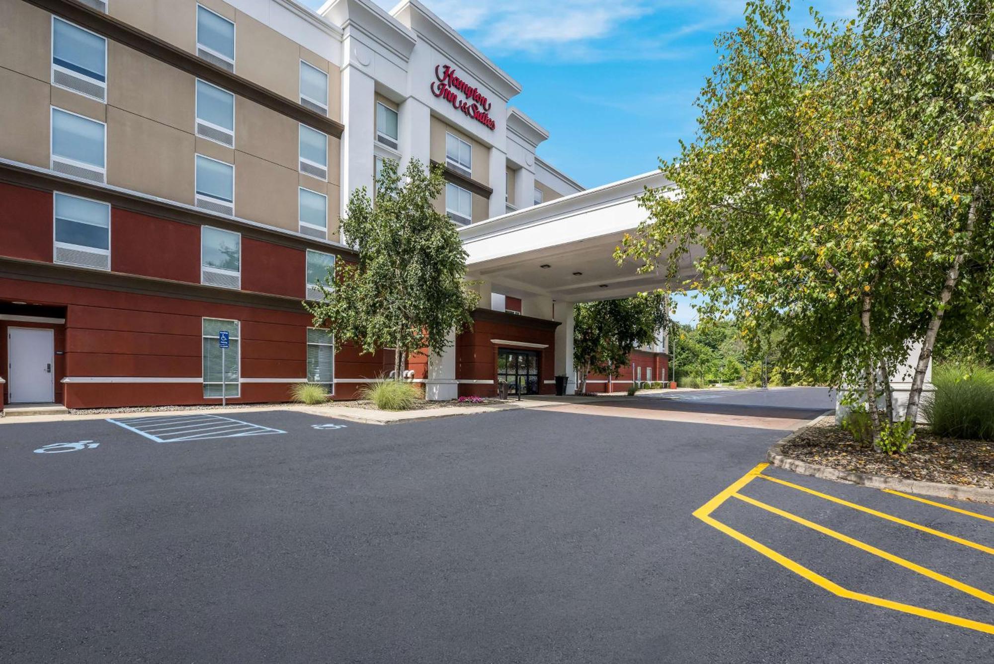 Hampton Inn & Suites Poughkeepsie Spackenkill Dış mekan fotoğraf