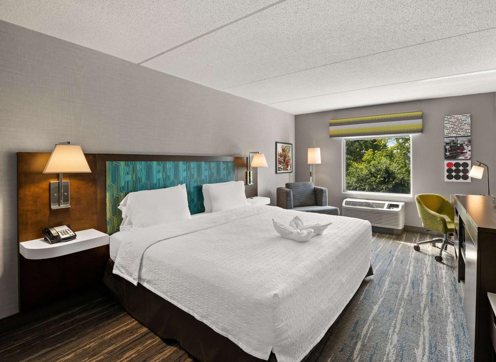 Hampton Inn & Suites Poughkeepsie Spackenkill Dış mekan fotoğraf
