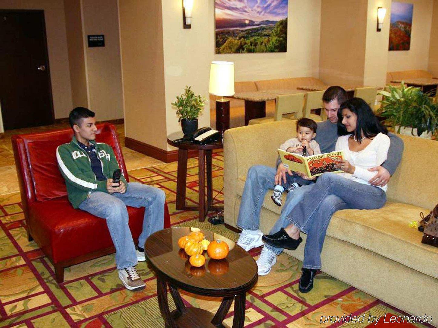 Hampton Inn & Suites Poughkeepsie Spackenkill Oda fotoğraf