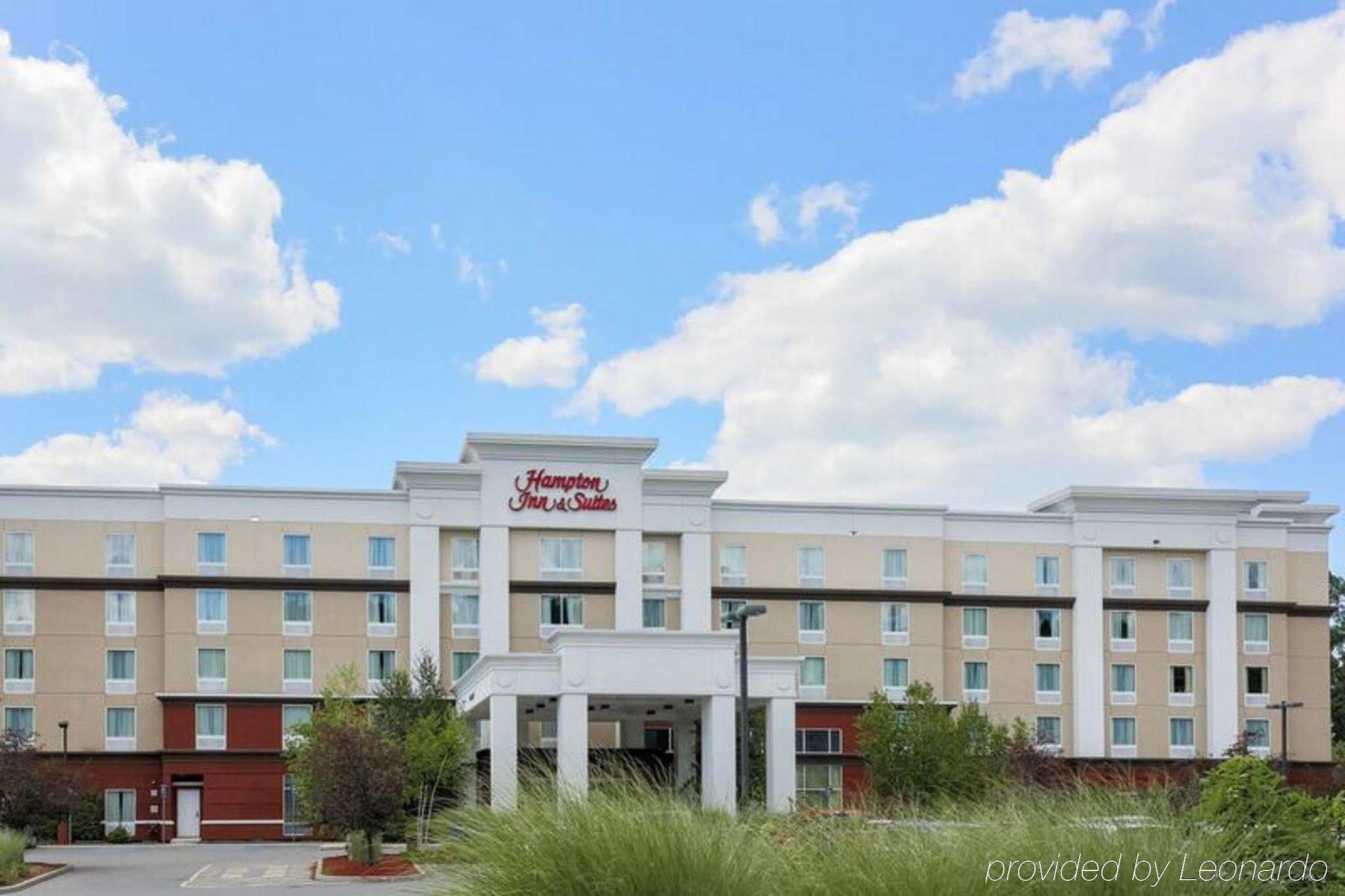 Hampton Inn & Suites Poughkeepsie Spackenkill Dış mekan fotoğraf
